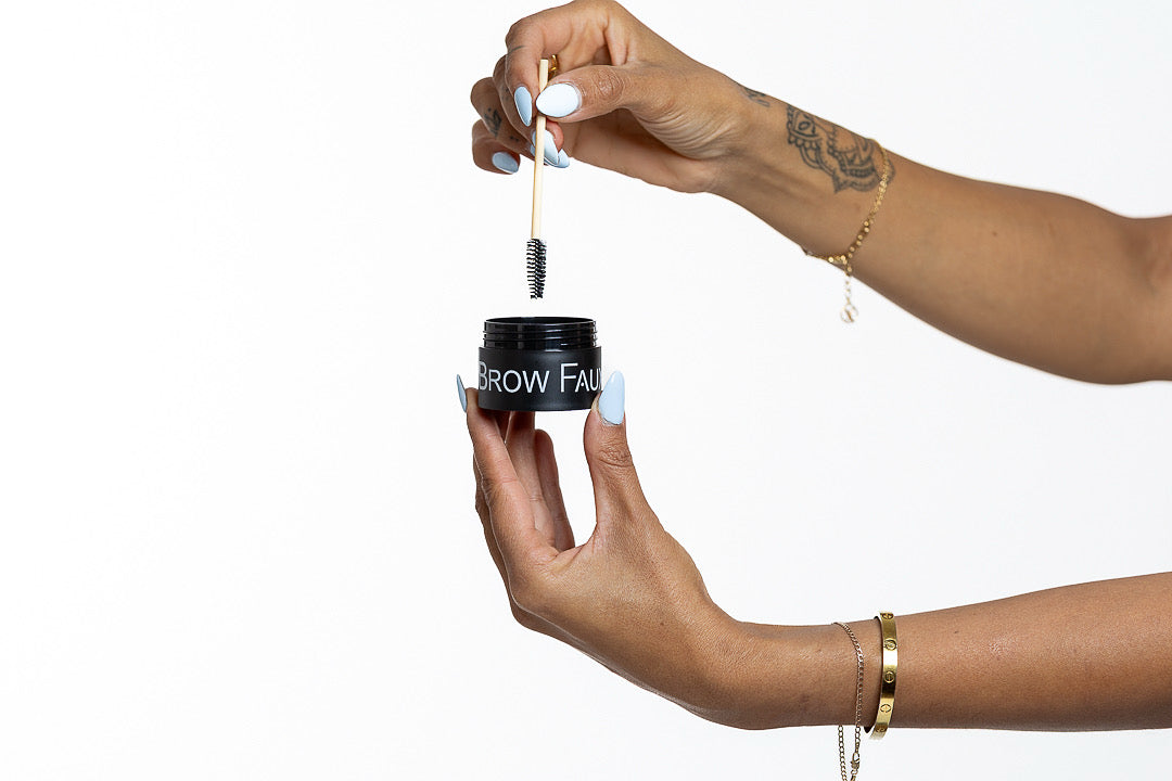 Faux Brow- Shape (pot)